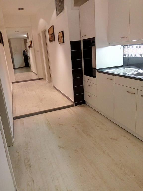 Apartment&Room Romano 马图利 外观 照片